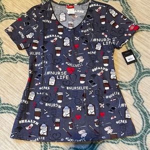 New with tags dickies scrub top. #NurseLife.